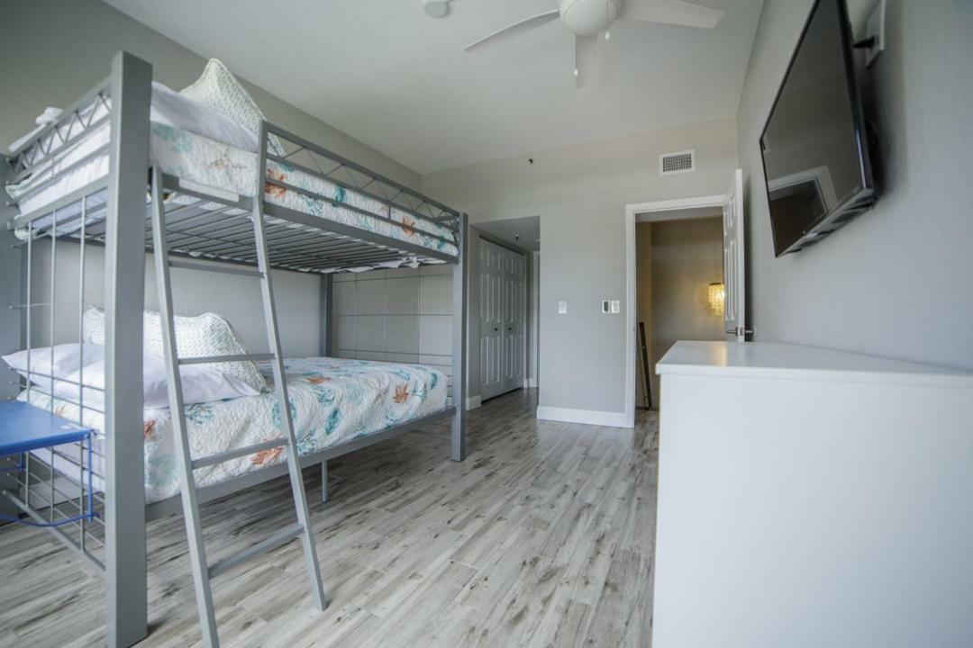 Апартаменти Townhouse At San Remo Клірвотер-Біч Екстер'єр фото